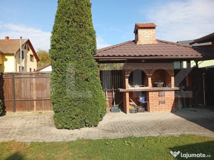 Casă cu 7 camere cu Teren 200 Mp în Tălmăcel
