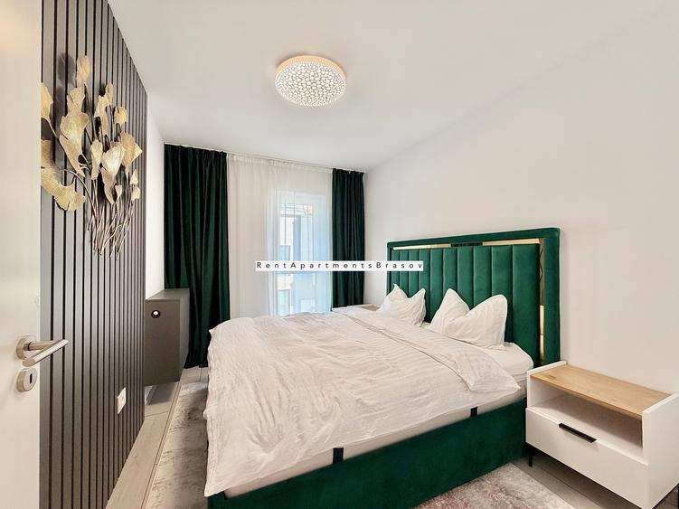 Apartament cu 3 camere decomandat în Tractorul