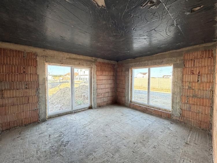 Duplex cu 3 camere cu Teren 300 Mp în Moșnița Veche