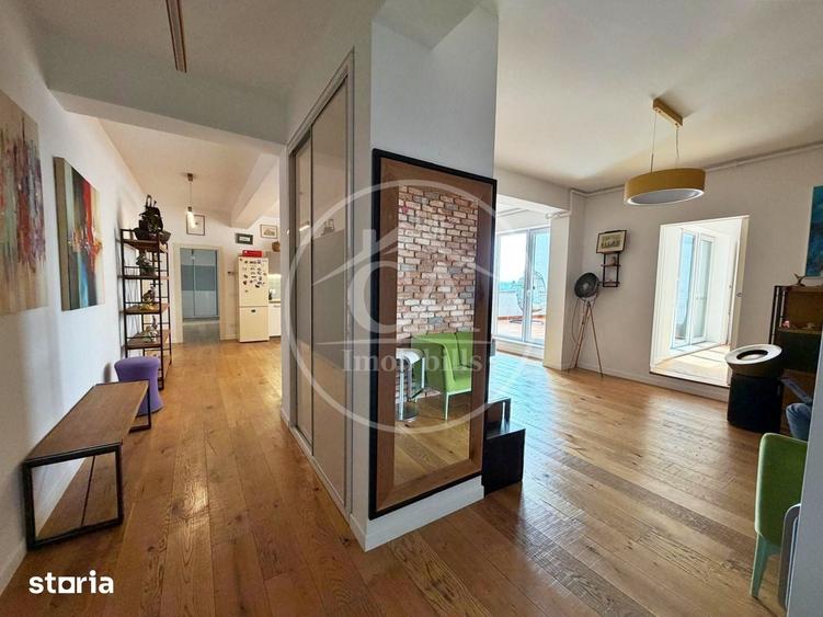 Apartament cu 4 camere decomandat în Centru Civic