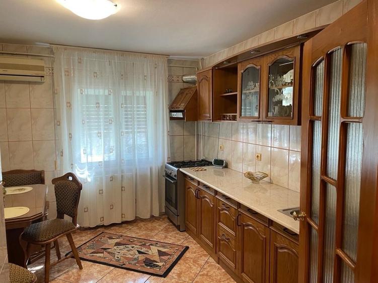 Apartament cu 4 camere în Central