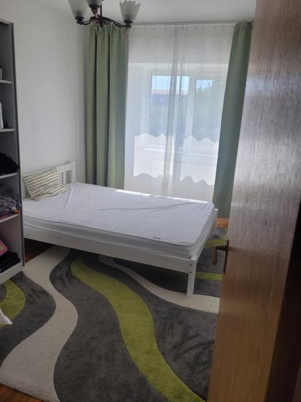 Apartament cu 4 camere decomandat, mobilat în Inel I