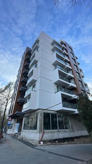 Apartament cu 2 camere decomandat în Abator