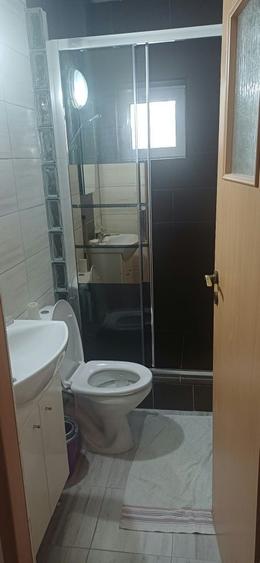 Apartament cu 3 camere decomandat în Valea Lupului
