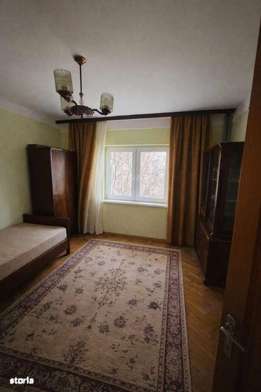 Apartament cu 3 camere semidecomandat în Malul Mureșului