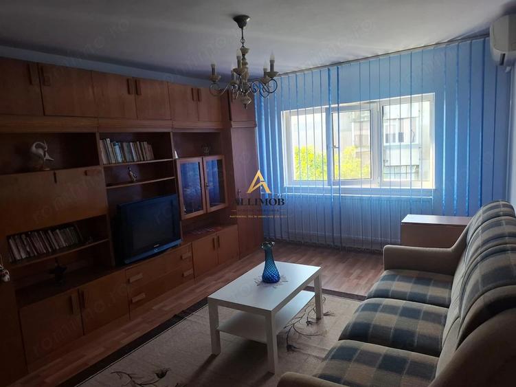 Apartament cu 2 camere decomandat în Mihai Bravu