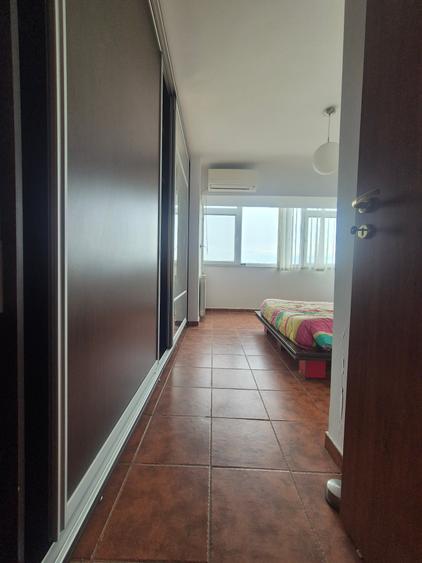 Apartament cu 3 camere decomandat, mobilat în Dacia