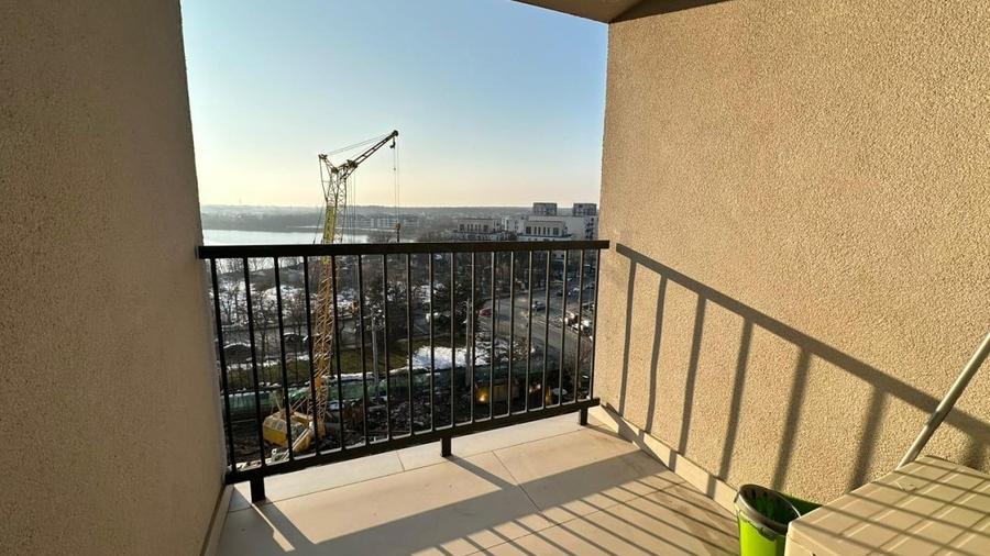 Apartament cu 2 camere semidecomandat, mobilat în Sisești