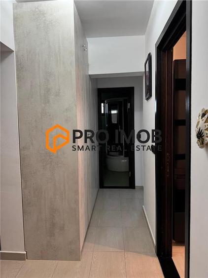 Apartament cu 2 camere decomandat, mobilat în Micro 5