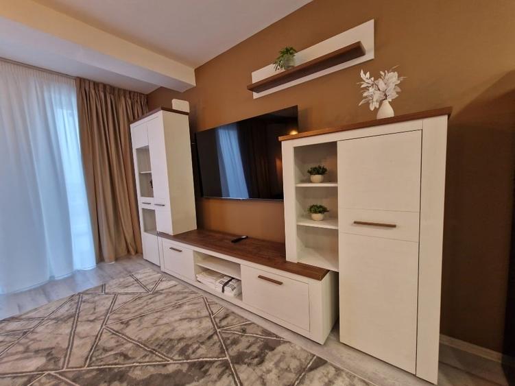 Apartament cu 2 camere decomandat, mobilat în Roșu