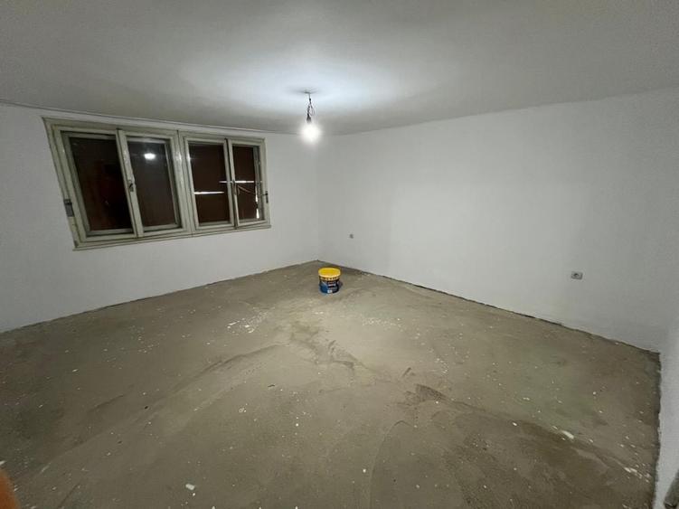 Casă cu 4 camere în Cladova