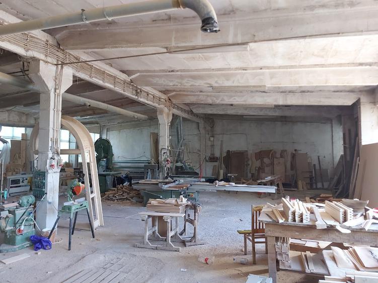 Spațiu comercial, de 707 mp, în Central