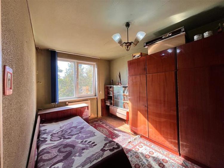 Apartament cu 3 camere nedecomandat în Central