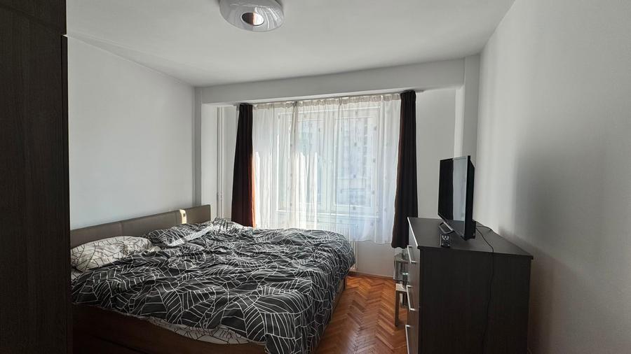 Apartament cu 2 camere decomandat în Decebal