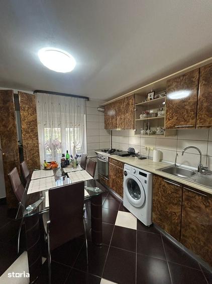 Apartament cu 3 camere în Sud