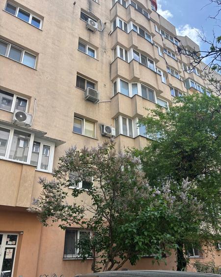 UNIRII/ NERVA la intersectie cu GOGA,centrala termica,utilat,transformat in 2cam - 1
