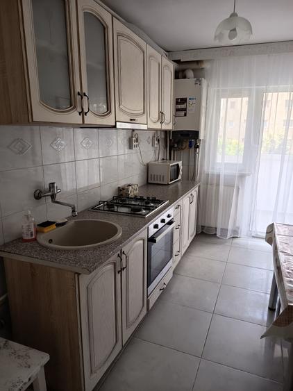 Ofer spre inchiriere apartament cu trei camere - 6