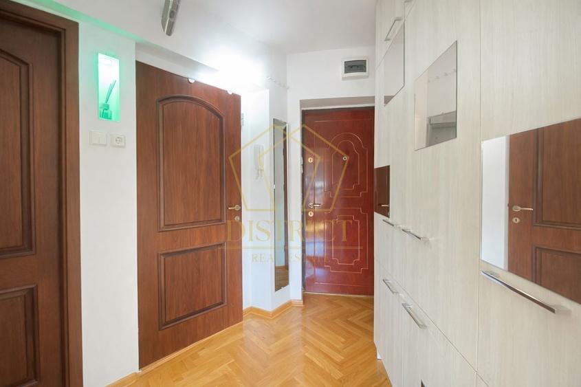 Apartament cu 2 camere decomandat, mobilat în Complex Studențesc