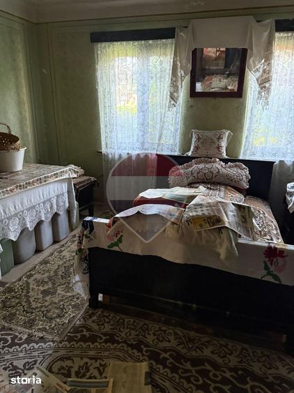 Casă cu 4 camere cu Teren 3362 Mp în Mireșu Mare