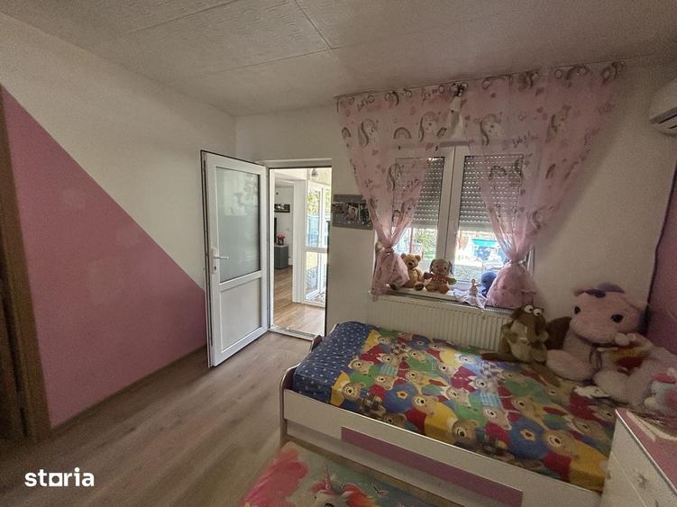 Vand casa din caramida, st.494 mp, sc.131 mp, cu 4 cam.2 bai, moderna - 12