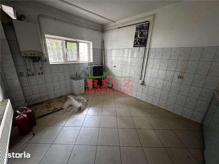 Spațiu comercial, de 140 mp, în Gară