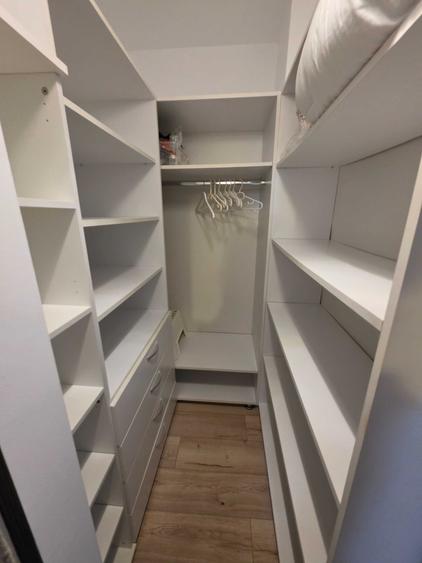 Apartament cu 4 camere decomandat în Tomis Nord