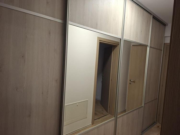 Apartament cu 3 camere decomandat, mobilat în Băneasa