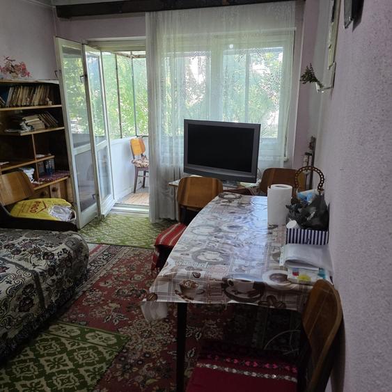 Apartament cu 2 camere semidecomandat în Gară