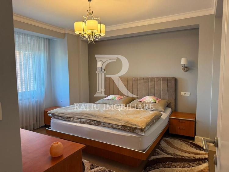 Apartament cu 3 camere decomandat, mobilat în Centru Civic