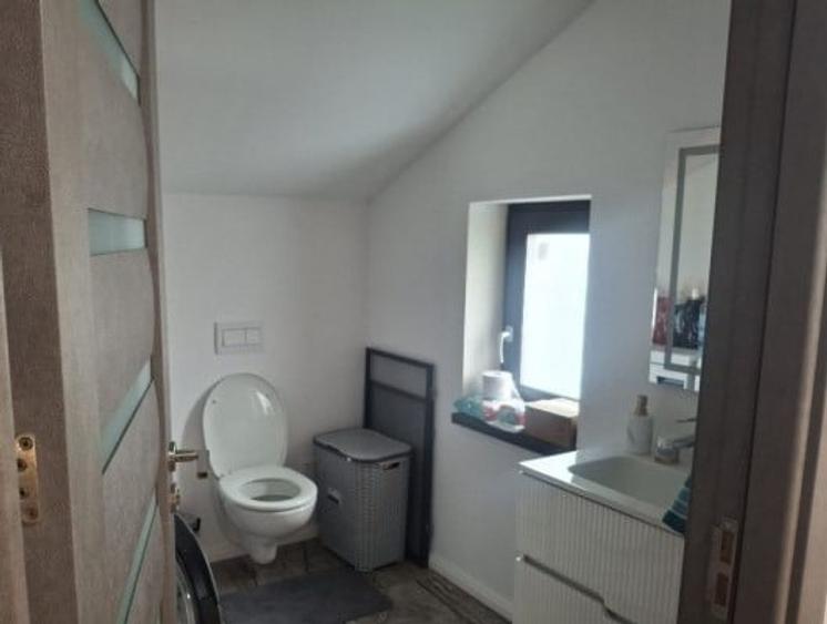Casă individuală cu 3 camere cu Canalizare în Valu lui Traian
