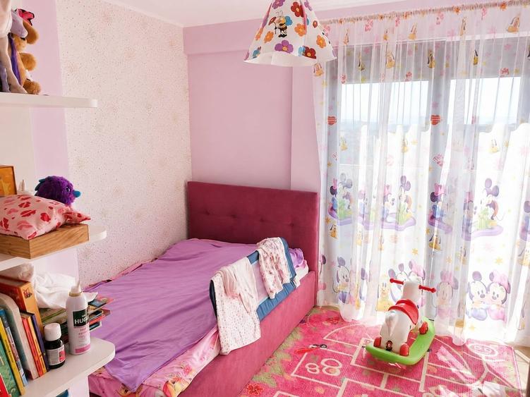 Apartament cu 4 camere în Europa
