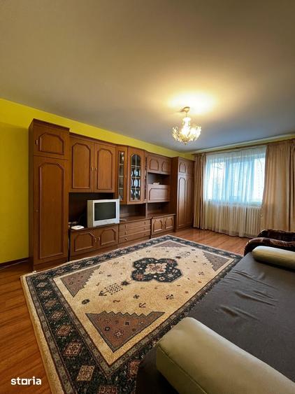 Apartament de inchiriat, 3 camere, decomandat, 70 mp, Nicolina - 2