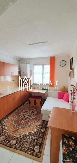 Apartament cu 2 camere semidecomandat, mobilat în Central