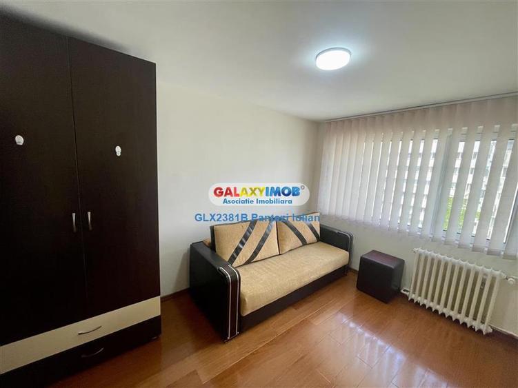 Apartament cu 3 camere semidecomandat, mobilat în Dristor