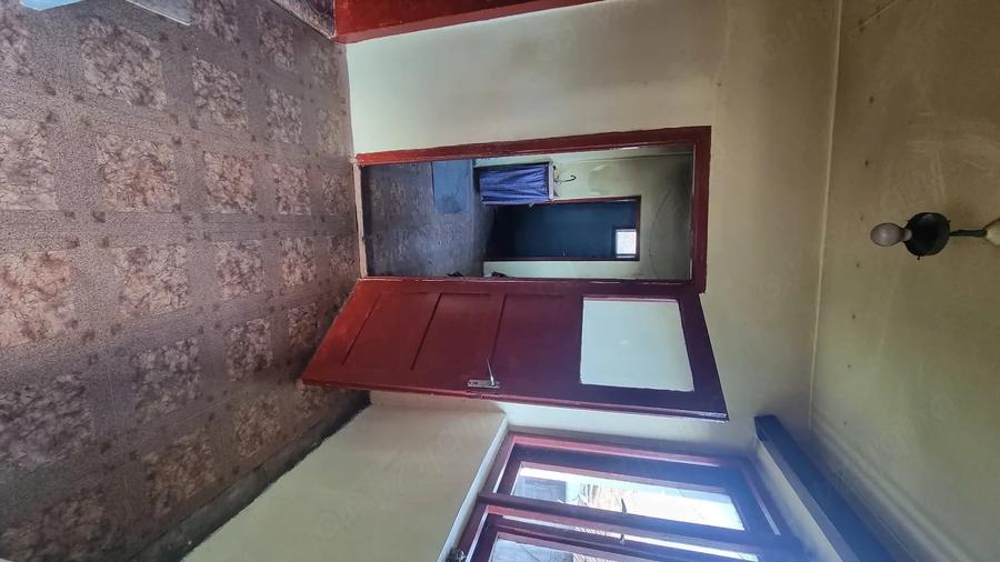 Se vinde casa cu gradina in loc.Dabaca ( Catun ) nr 27. - 3