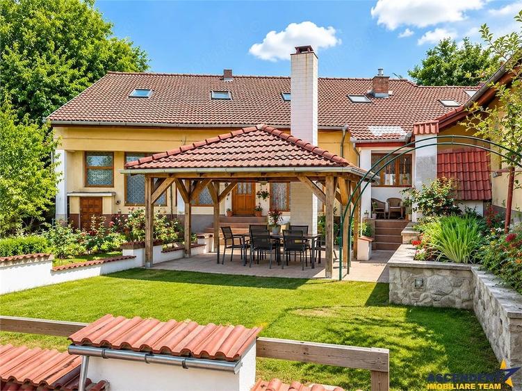 Casă cu Teren 547 Mp în Central