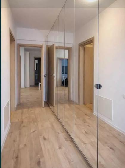 Apartament cu 3 camere decomandat, mobilat în Băneasa