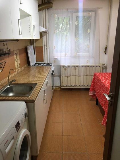 Apartament cu 2 camere decomandat în Rahova