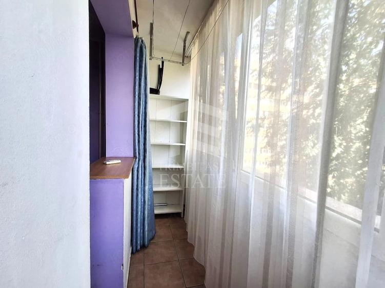 Apartament cu 2 camere decomandat în Tei