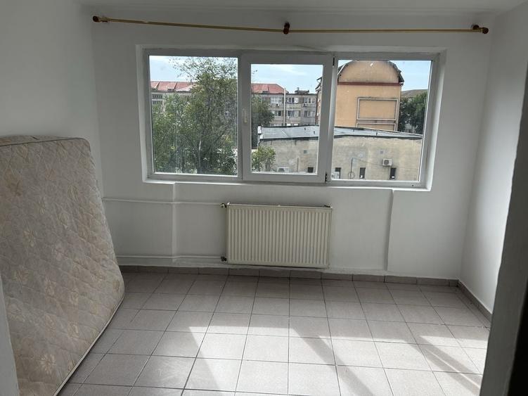 Garsonieră în Complex Studențesc