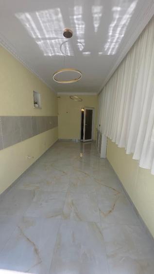 Casă individuală cu 3 camere cu Garaj în CET