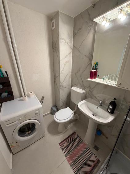 Apartament cu 2 camere decomandat în Circumvalațiunii