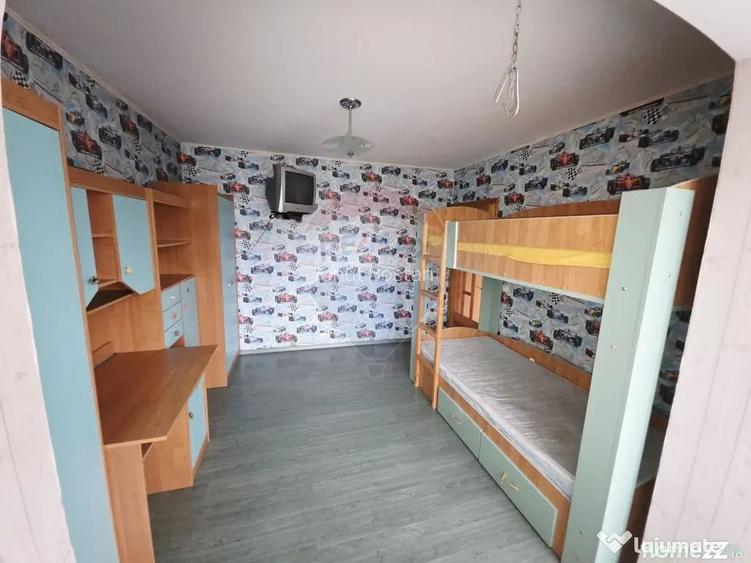 Apartament cu 4 camere de vanzare in zona Calea Romanului - Piatra-Neamt (Neamt)