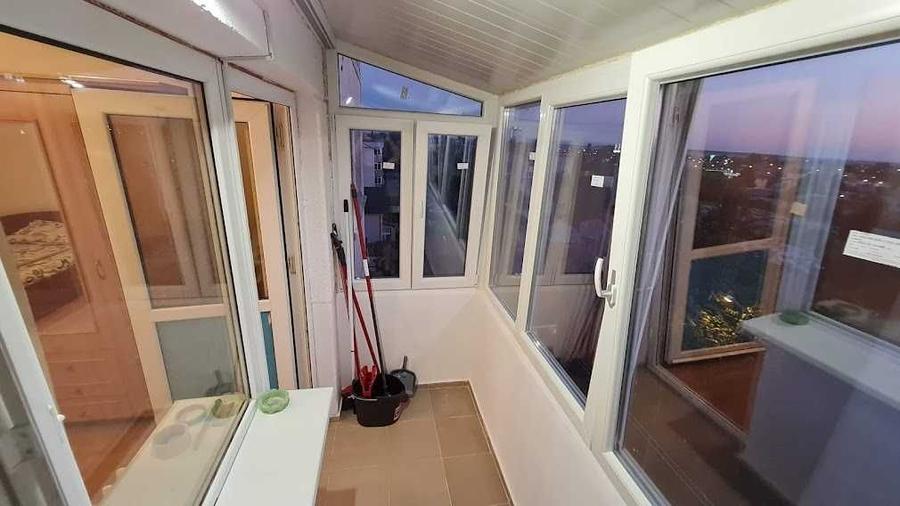 Apartament cu 2 camere decomandat în Exterior Vest