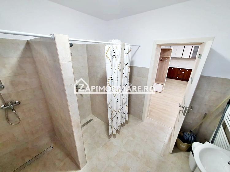 Apartament cu 4 camere decomandat, mobilat în Libertății