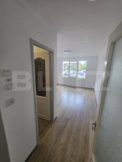 Apartament cu 3 camere decomandat în Craiter