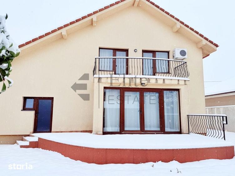 Casă cu 4 camere cu Teren 440 Mp în Orașul Nou