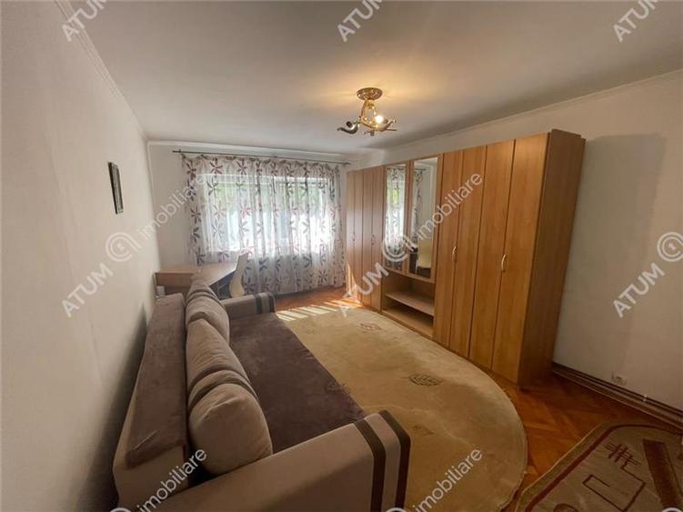 Apartament cu 2 camere decomandat, mobilat în Calea Dumbrăvii