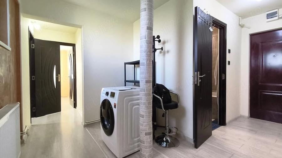 Apartament cu 2 camere decomandat în Micro 15