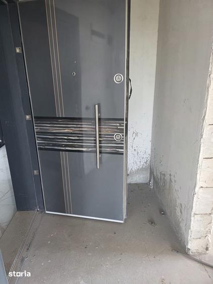 Apartament cu 2 camere decomandat în Far